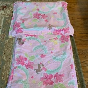 Twin size Pottery Barn duvet cover and sham